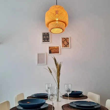 Brand New - Massive - E1 - Self Catering Appartement *