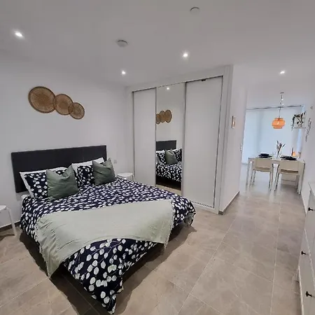 Brand New - Massive - E1 - Self Catering Appartement Gibraltar